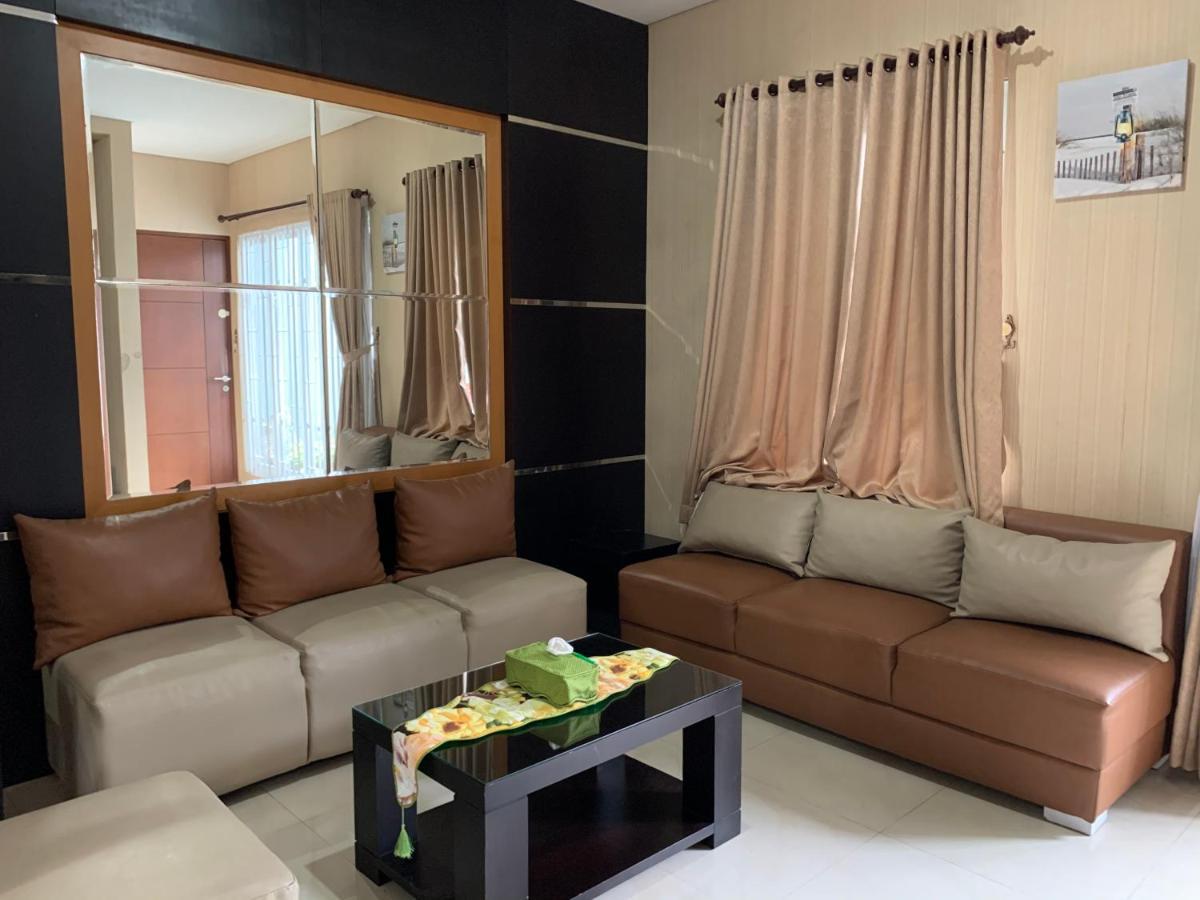 Platinum Setramurni Guest House Bandung 3Br מראה חיצוני תמונה