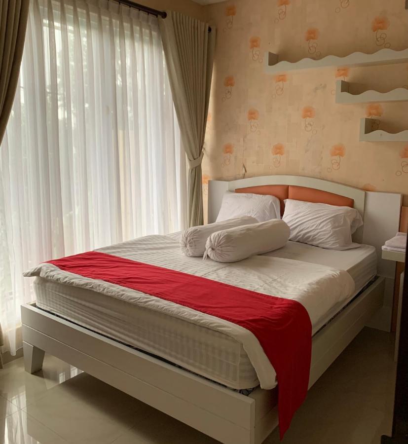 Platinum Setramurni Guest House Bandung 3Br מראה חיצוני תמונה